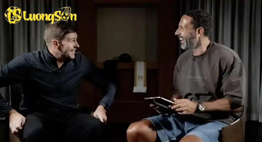 Gerrard chia sẻ trong chương trình của Rio Ferdinand
