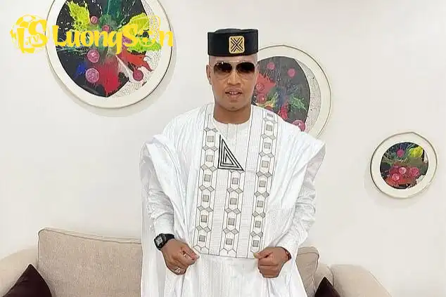 Cựu tiền đạo người Senegal vẫn có cuộc sống dư dả ở quê nhà Cựu tiền đạo người Senegal vẫn có cuộc sống dư dả ở quê nhà