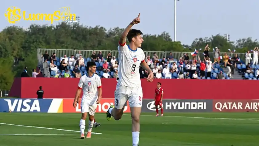 U17 CH Séc cần chiến thắng để đi tiếp.