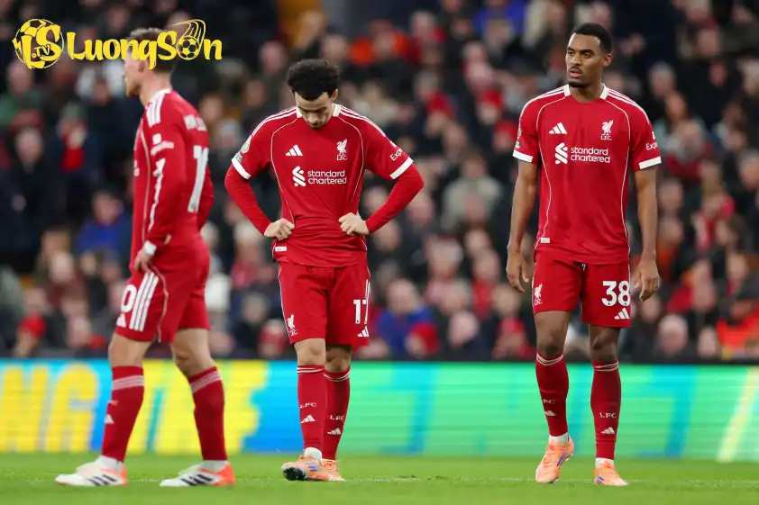 Một Liverpool đang quá bất ổn liệu có thể vượt qua được bài kiểm tra mang tên PSV ? (Ảnh: Goal)